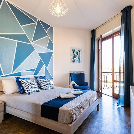 Blue Wave Apartment Arona - Lago Maggiore エクステリア 写真