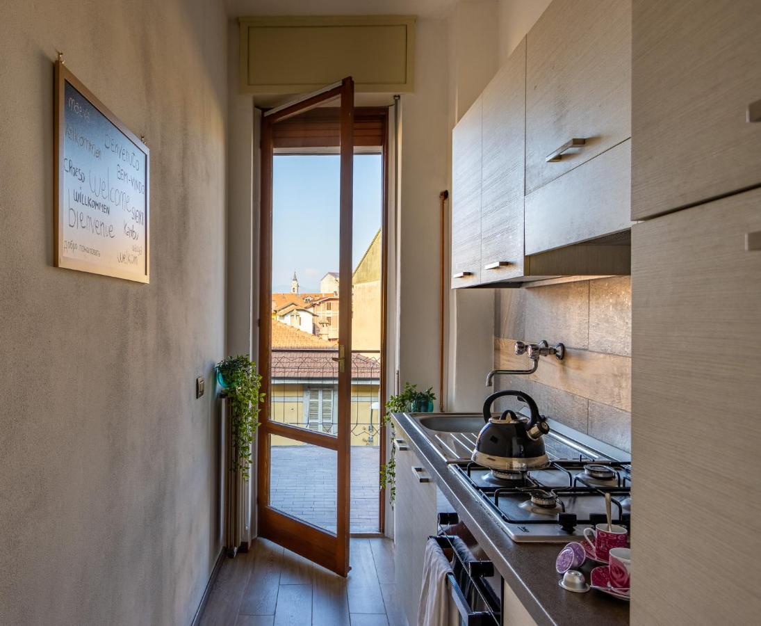 Blue Wave Apartment Arona - Lago Maggiore エクステリア 写真
