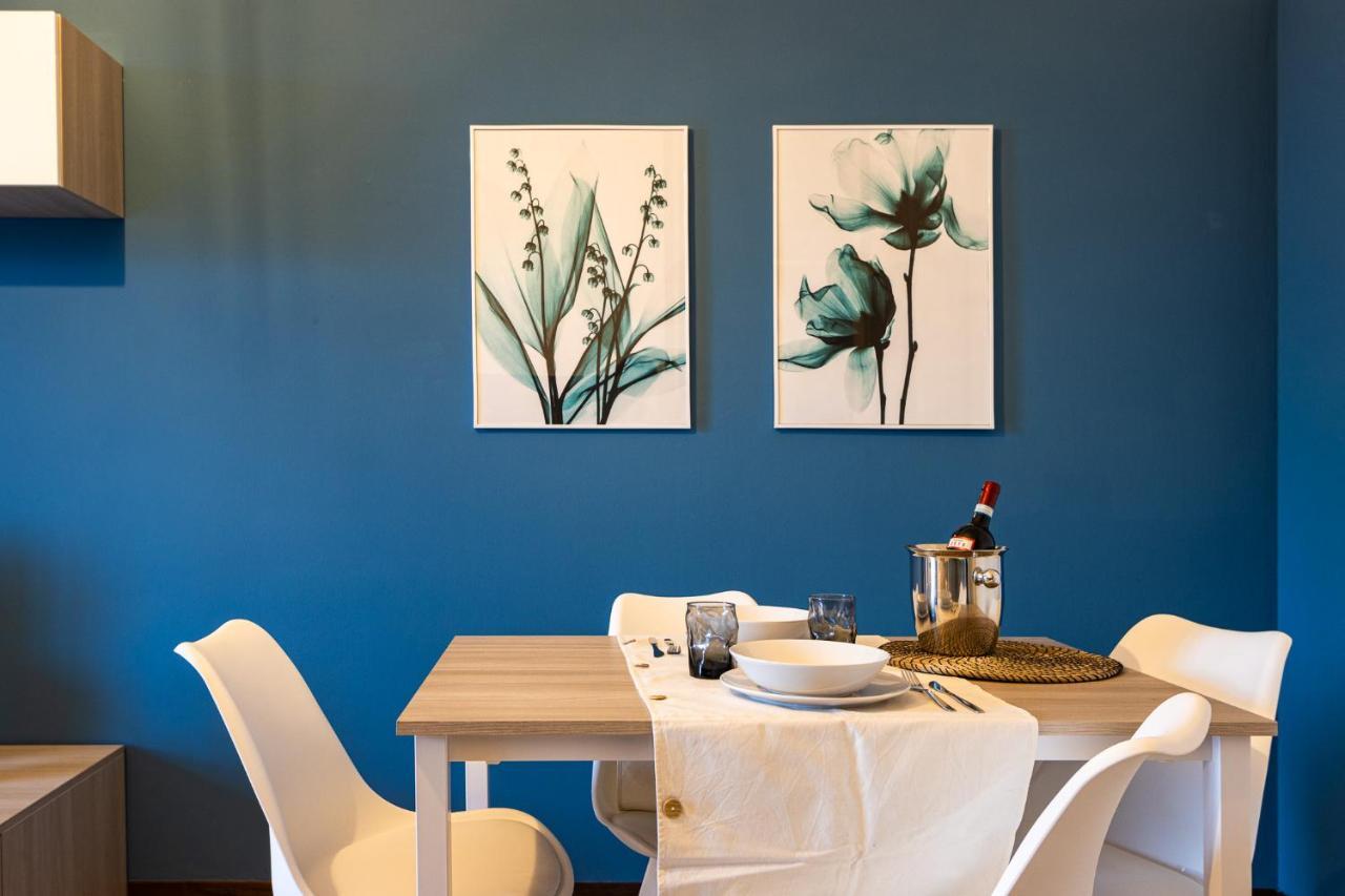 Blue Wave Apartment Arona - Lago Maggiore エクステリア 写真