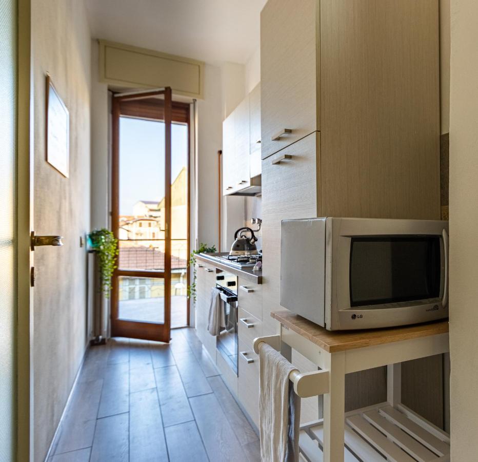 Blue Wave Apartment Arona - Lago Maggiore エクステリア 写真
